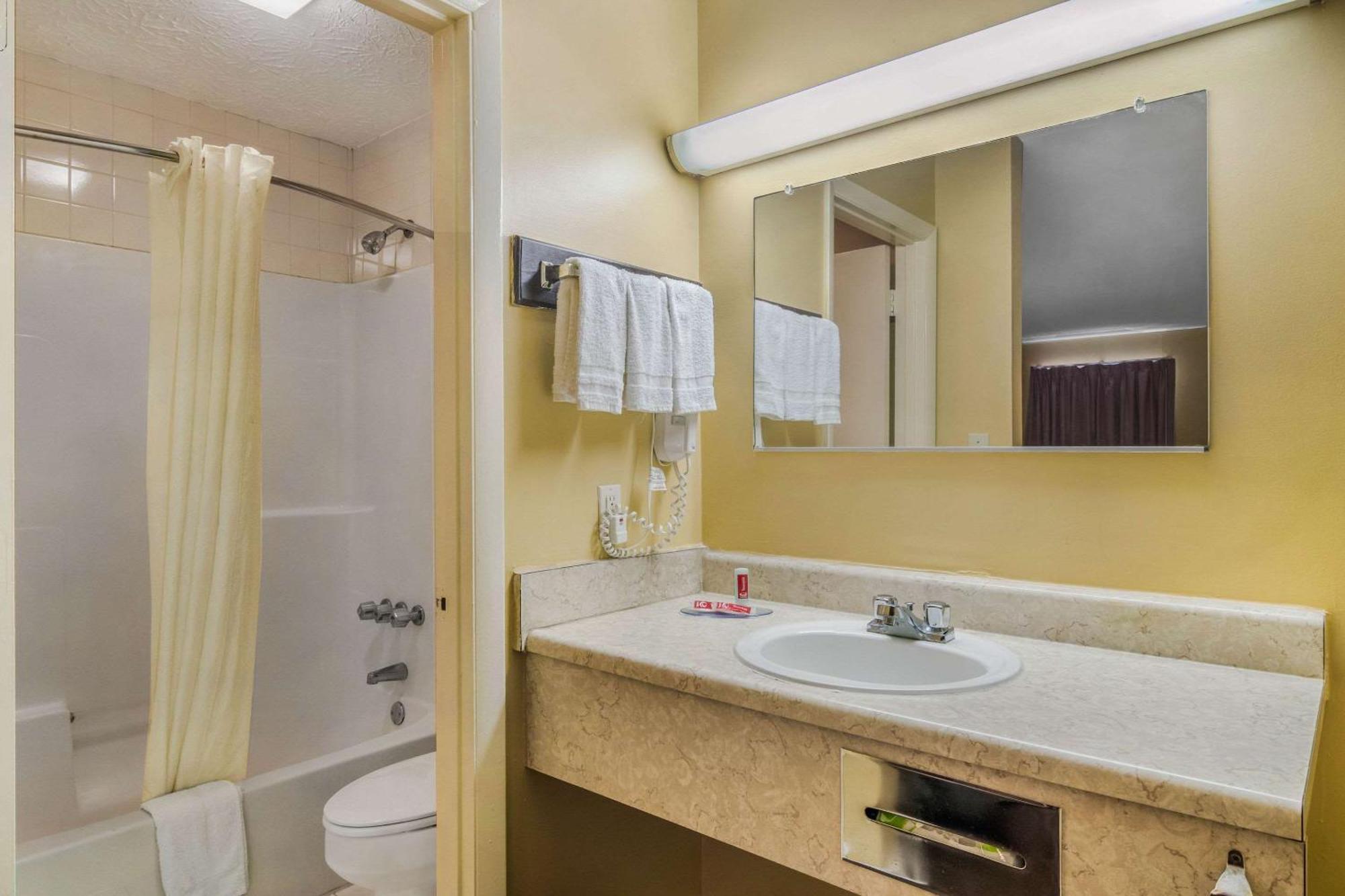 Econo Lodge Union City - Atlanta South Экстерьер фото