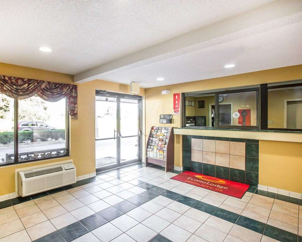 Econo Lodge Union City - Atlanta South Интерьер фото